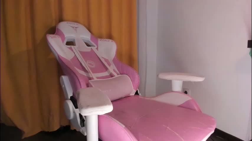 cutiesue Cam Model Chat March 18, 2026