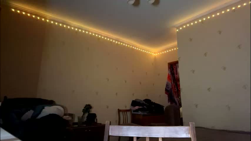 hirokosersen Cam Model Chat March 18, 2026