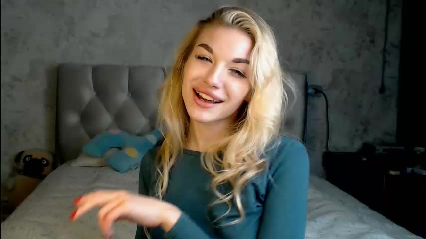 ellamilla Cam Model Chat March 18, 2026