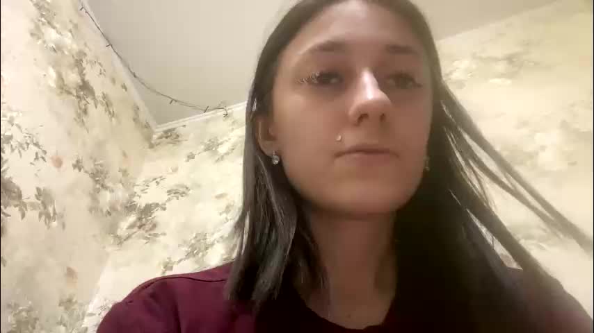 viktoria9898 Cam Model Chat March 18, 2026