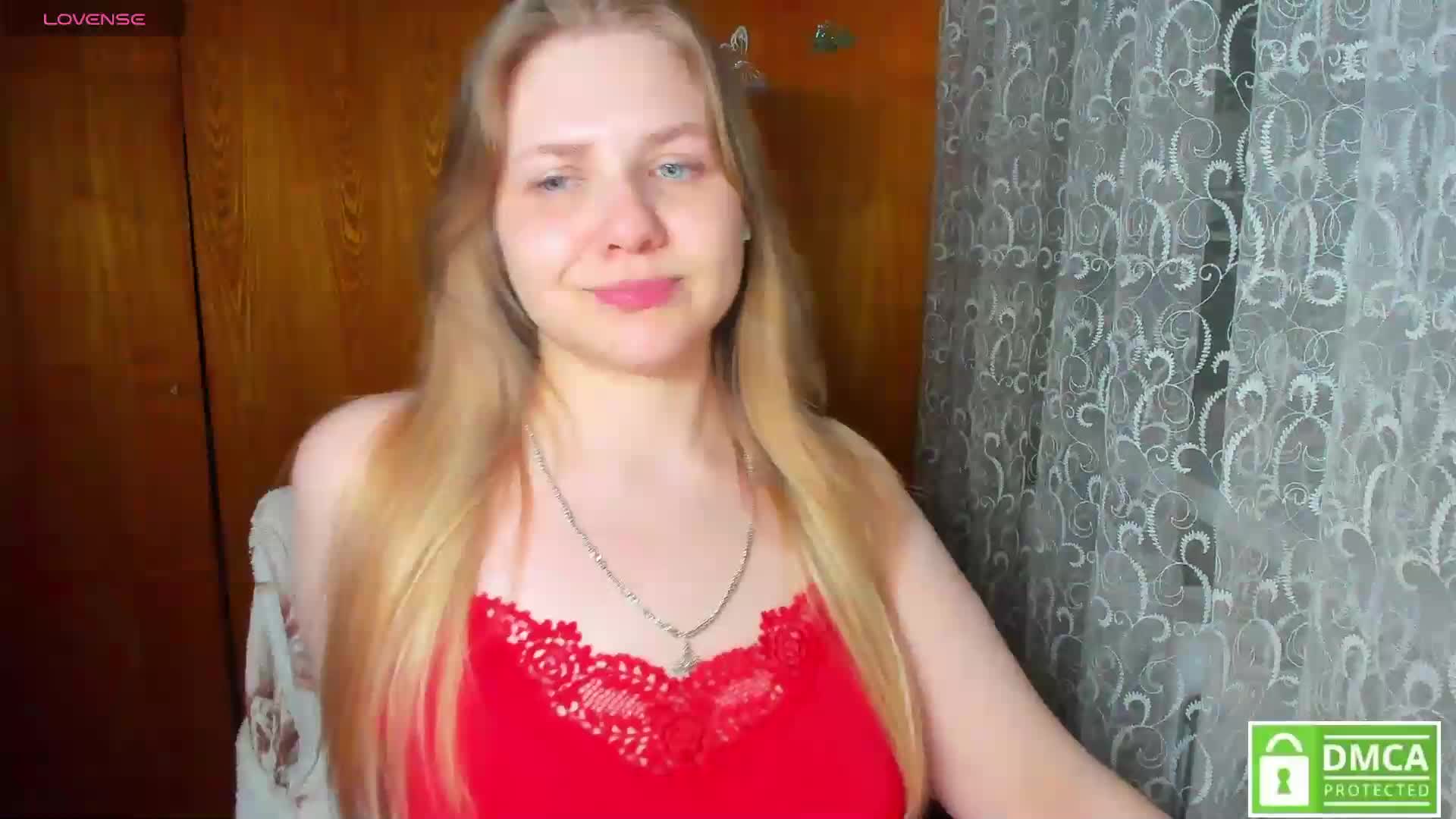 Emma-Frizea Cam Model Chat March 18, 2026