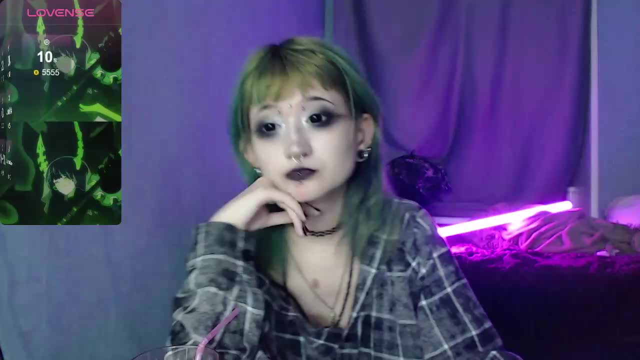 Trish-Taylor Cam Model Chat March 18, 2026