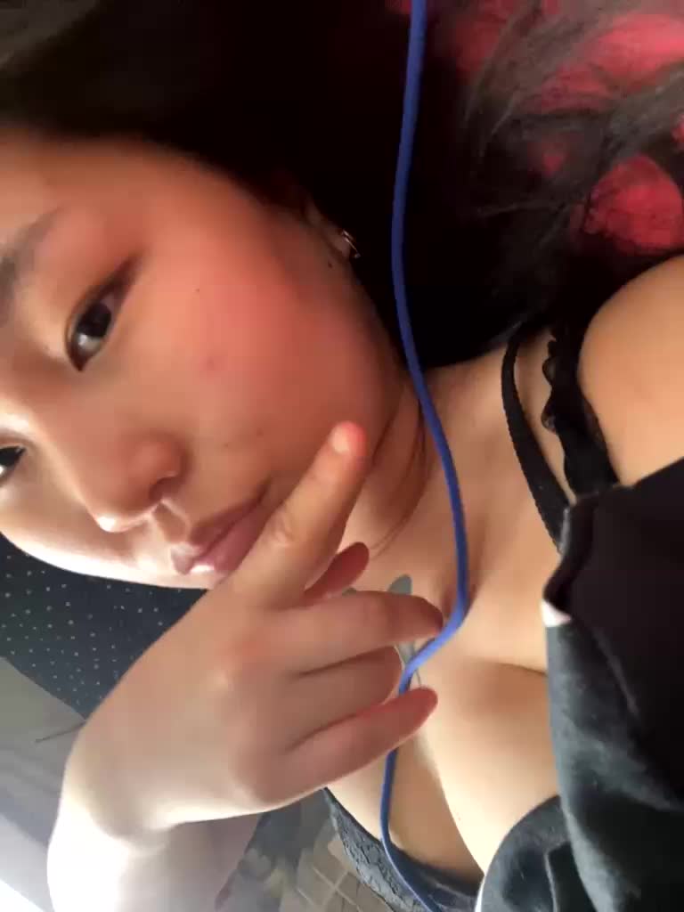 Lovalo696 Cam Model Chat March 18, 2026