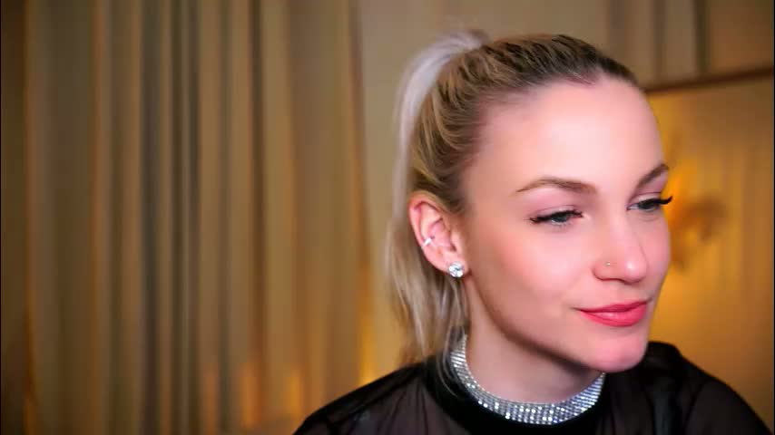 pretty_choiice Cam Model Chat March 18, 2026