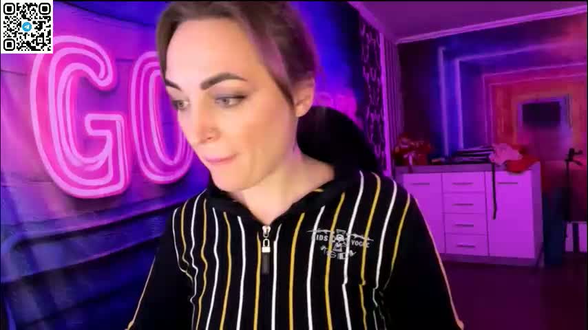 velvettouch4444 Cam Model Chat March 18, 2026