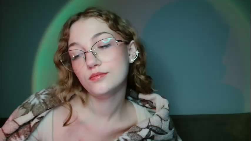 lily_tayberry Cam Model Chat March 19, 2026