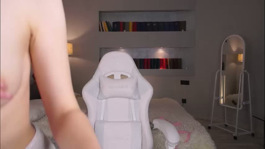 _moonlit_melody_ Cam Model Chat March 19, 2026