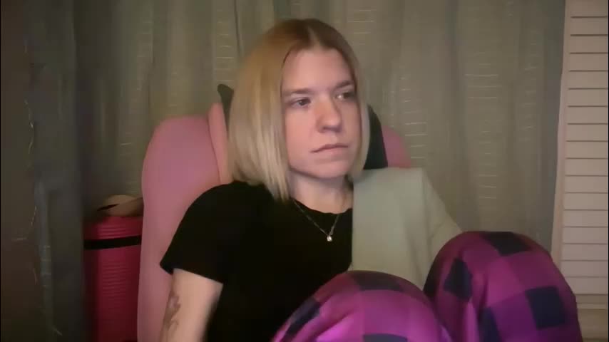 ebony8ivory Cam Model Chat March 19, 2026