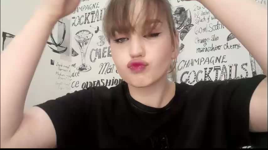 stacytrayler Cam Model Chat March 19, 2026