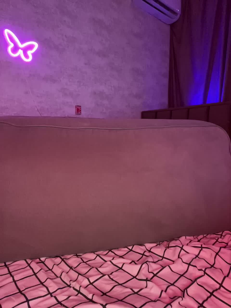 ButttFly Cam Model Chat March 19, 2026