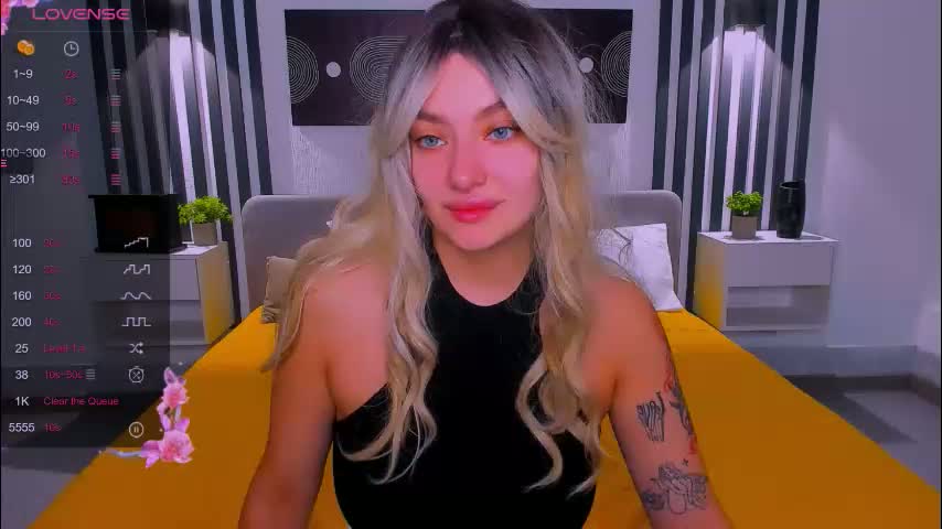 emilytylerr Cam Model Chat March 19, 2026