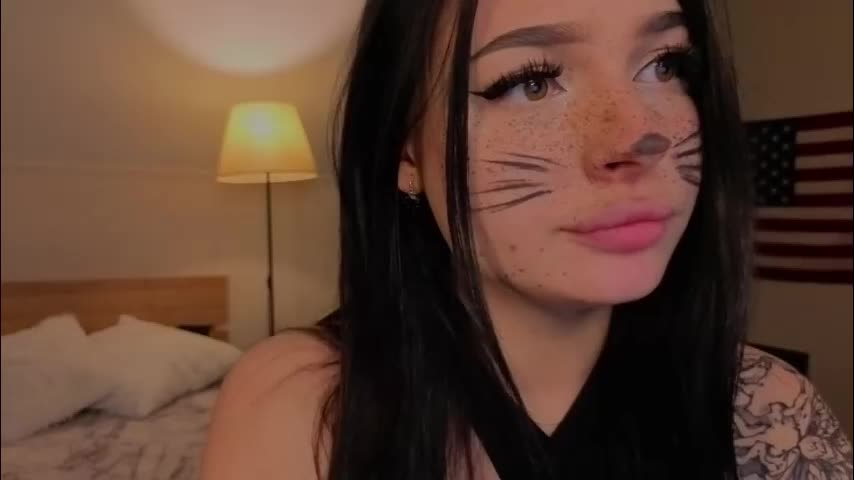 lisaanddenis Cam Model Chat March 19, 2026