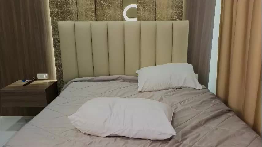 susannjohnson Cam Model Chat March 19, 2026