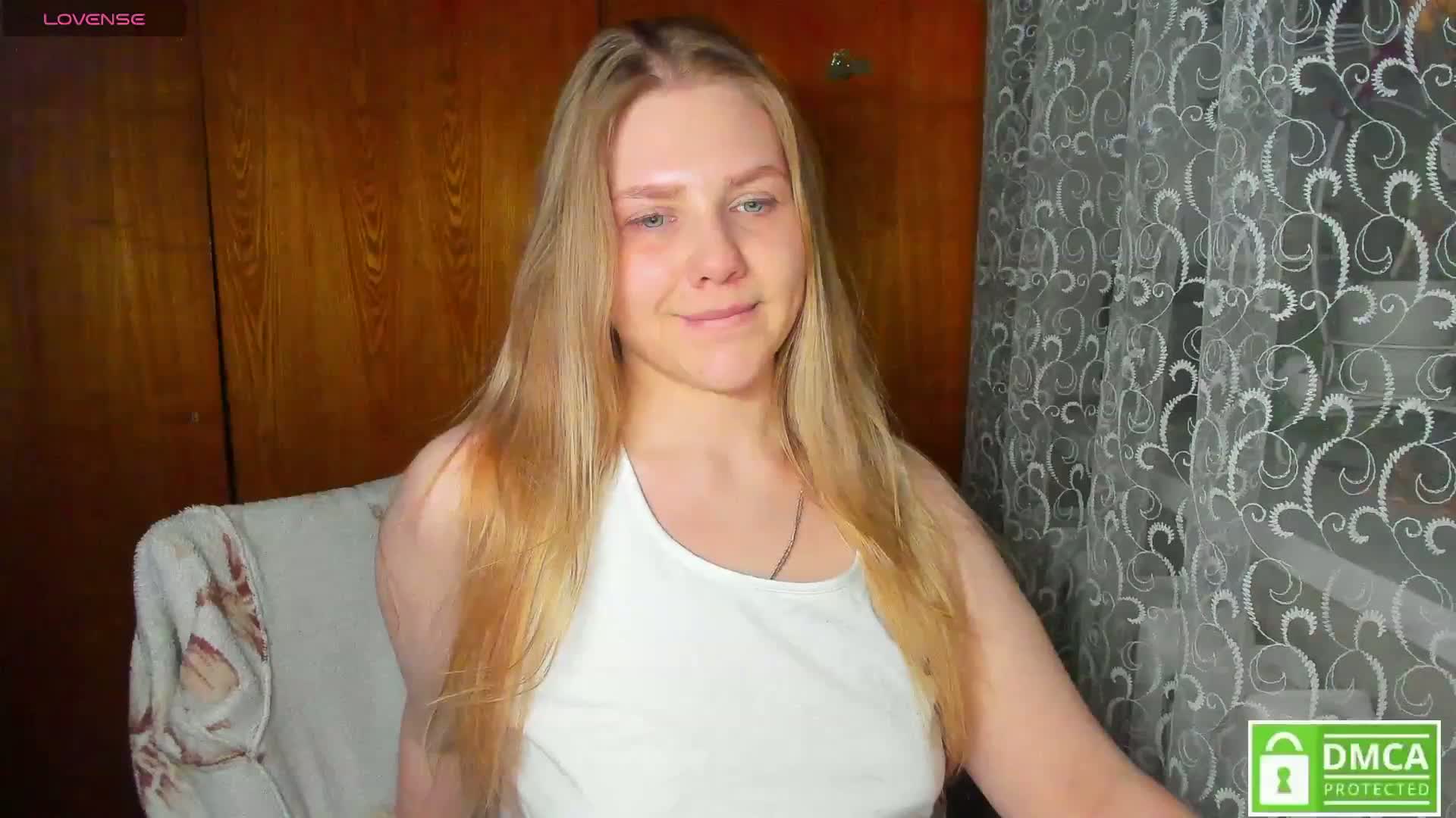 Emma-Frizea Cam Model Chat March 19, 2026