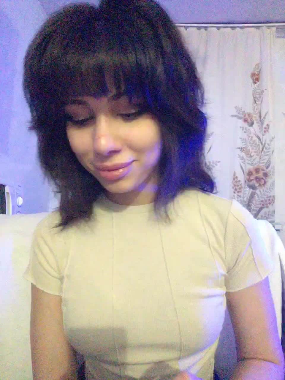 Tinablackkk Cam Model Chat March 19, 2026