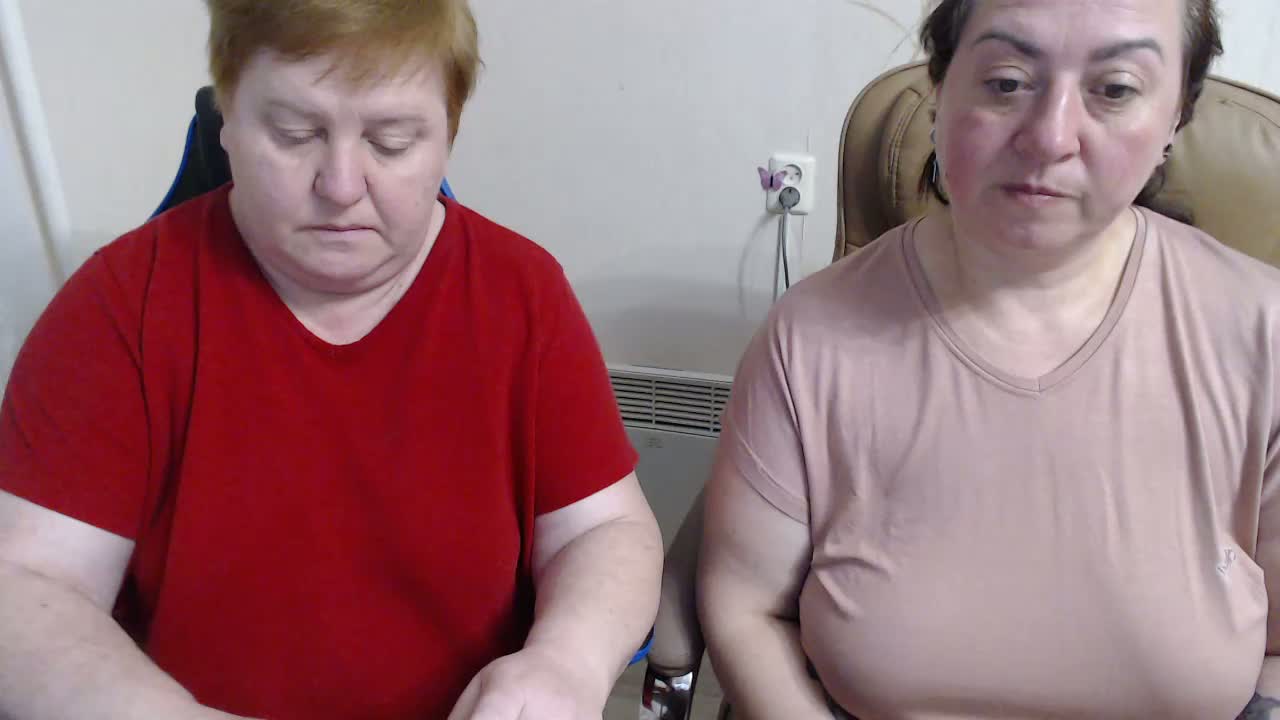 XMollyJaneEX Cam Model Chat March 20, 2026