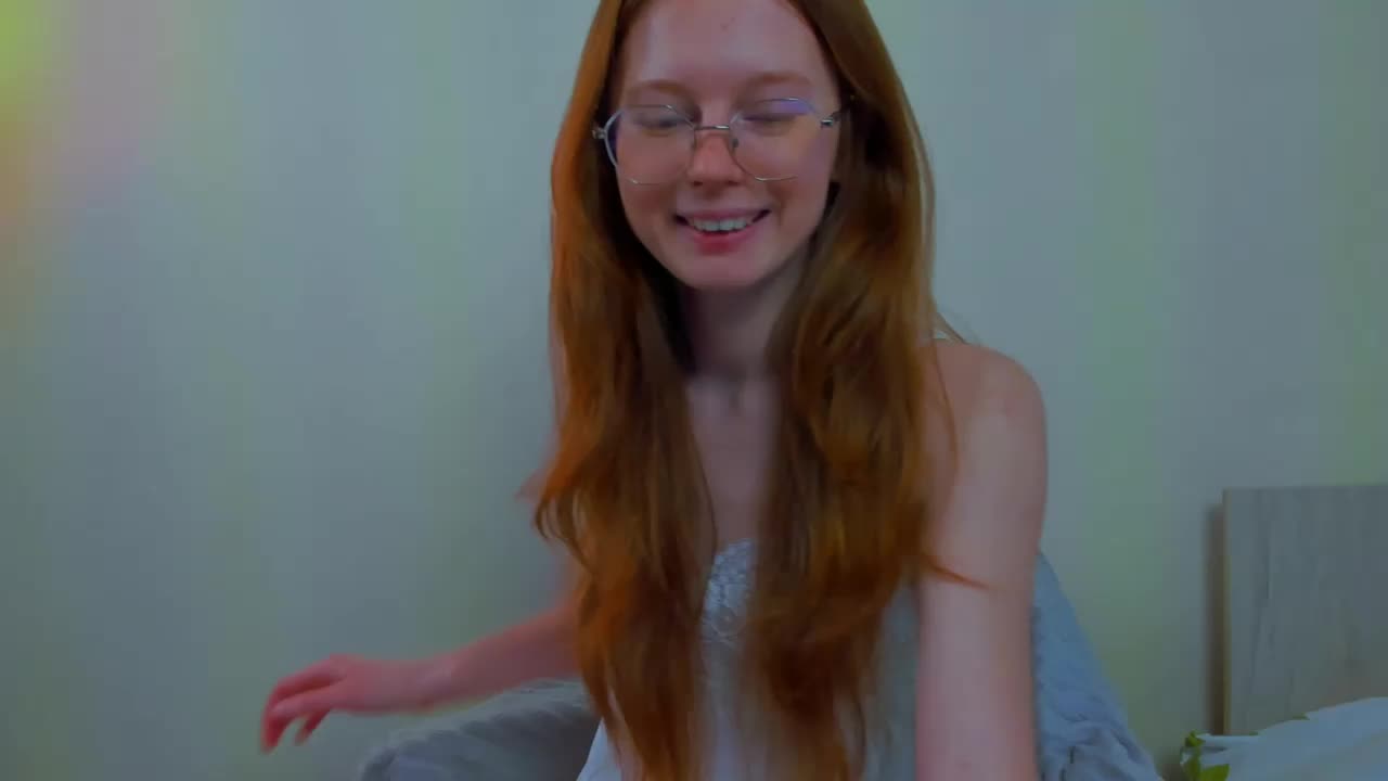 LunaFoxy Cam Model Chat March 20, 2026