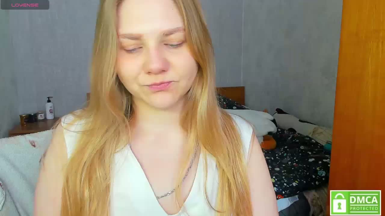 Emma-Frizea Cam Model Chat March 21, 2026