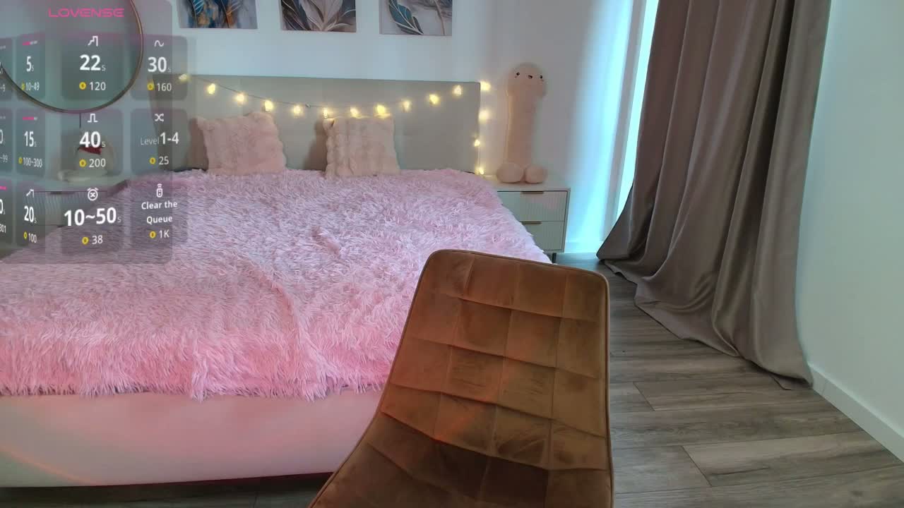 linaloon Cam Model Chat March 21, 2026