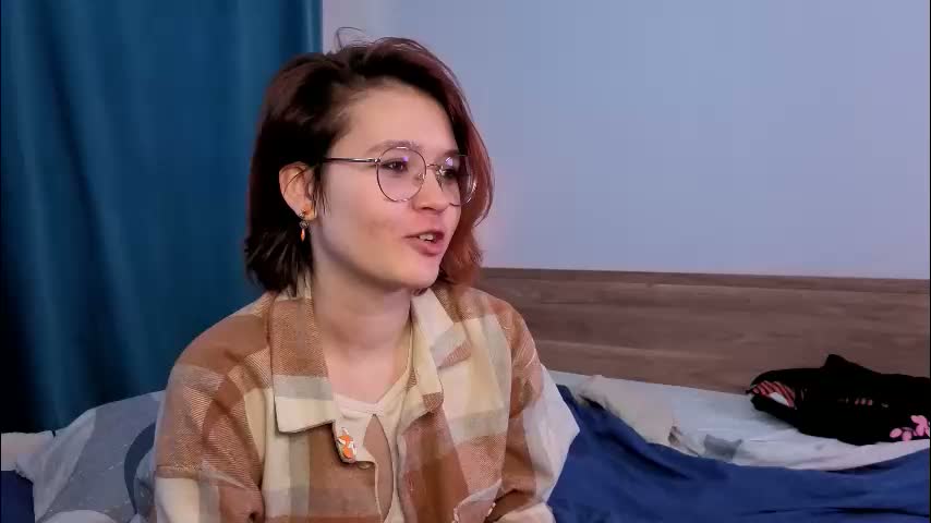 vitacianflone Cam Model Chat March 21, 2026