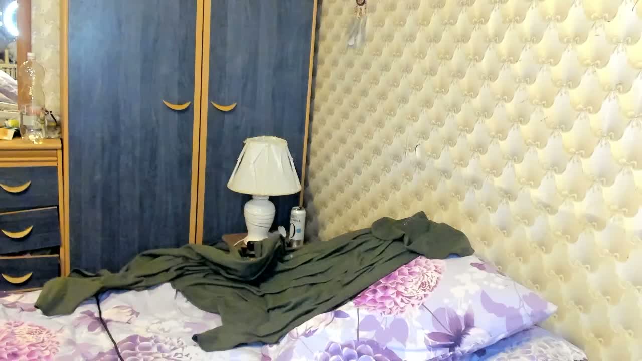 Kiticattt Cam Model Chat March 21, 2026