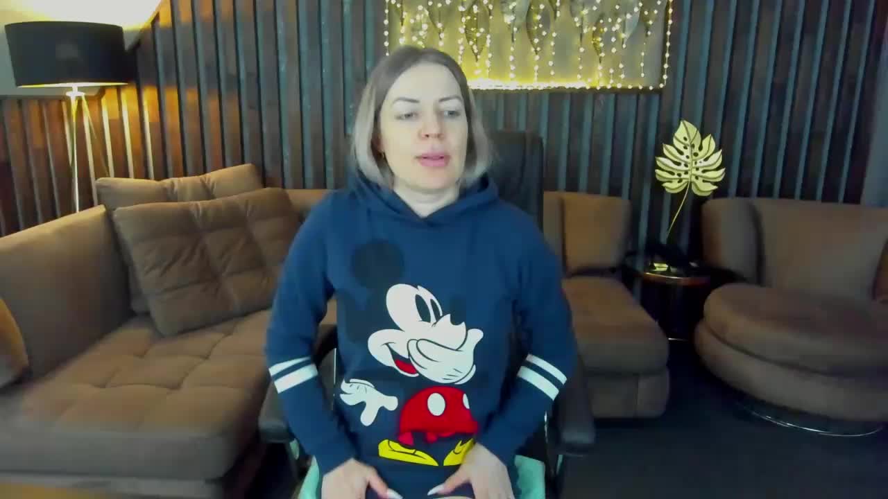 AnnaSnow Cam Model Chat March 21, 2026