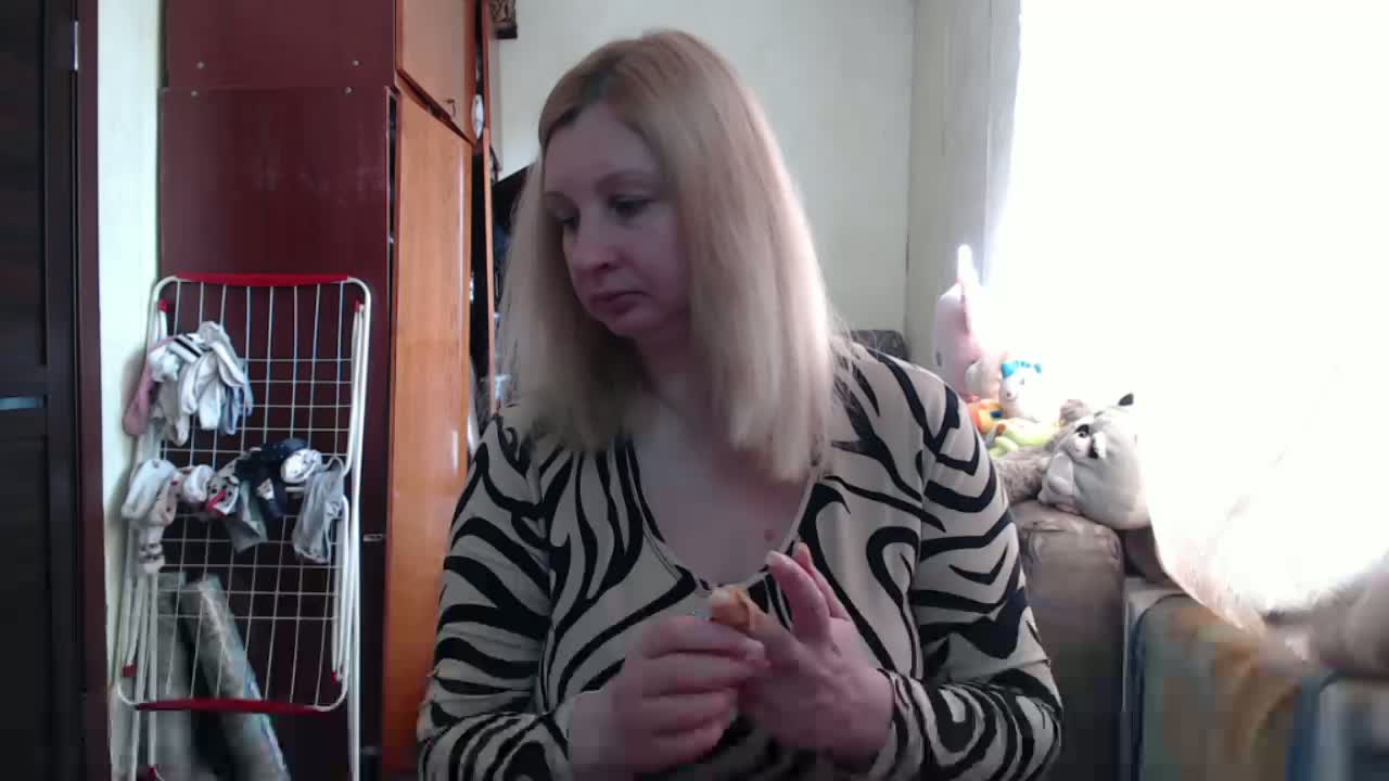 BustyBlondy Cam Model Chat March 21, 2026