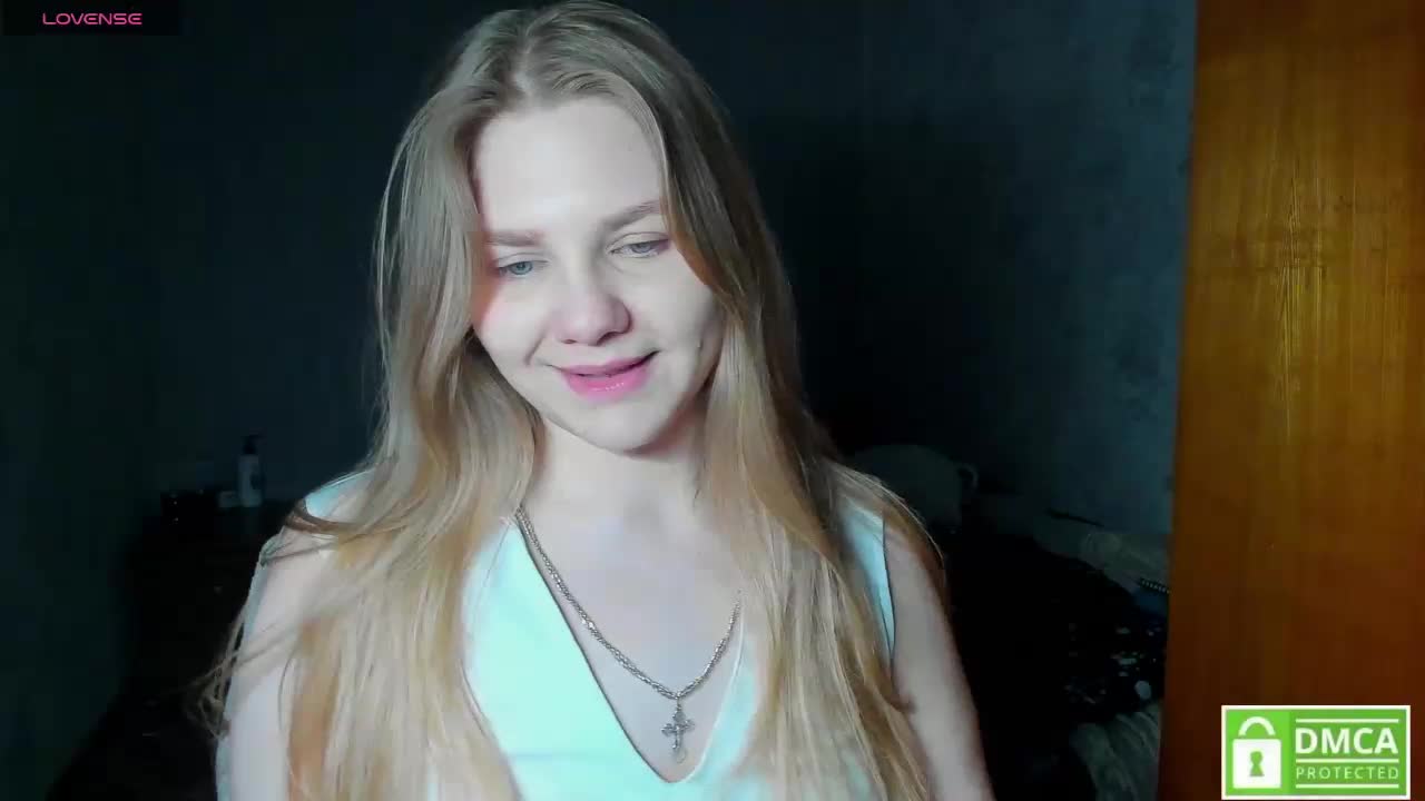 Emma-Frizea Cam Model Chat March 21, 2026