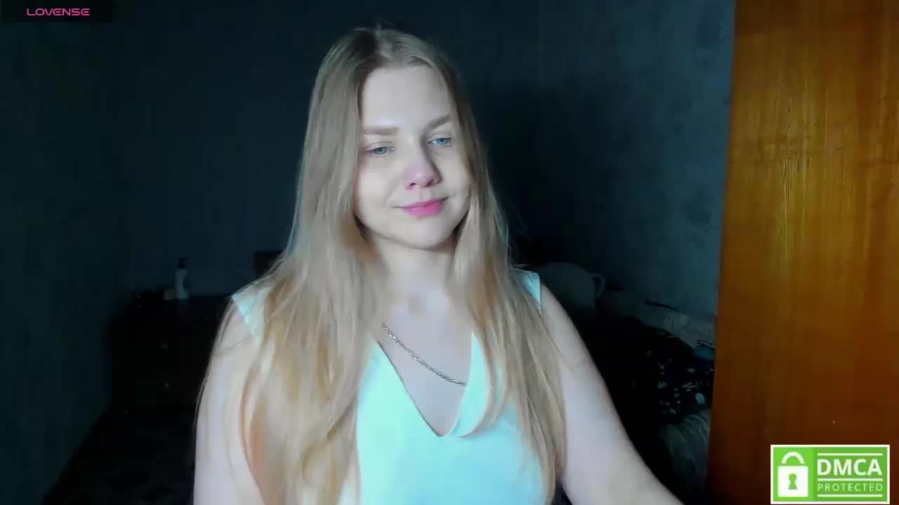 Emma-Frizea Cam Model Chat March 21, 2026