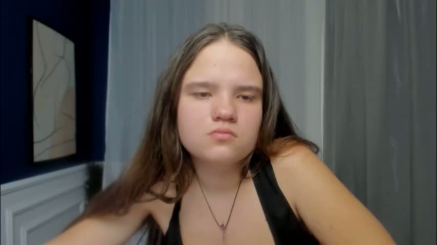 adelecruzz Cam Model Chat March 21, 2026