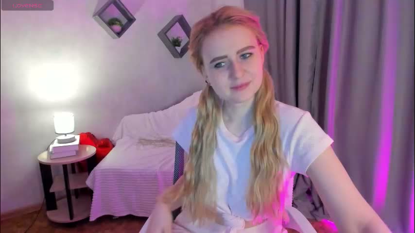 shiny_lisss Cam Model Chat March 22, 2026