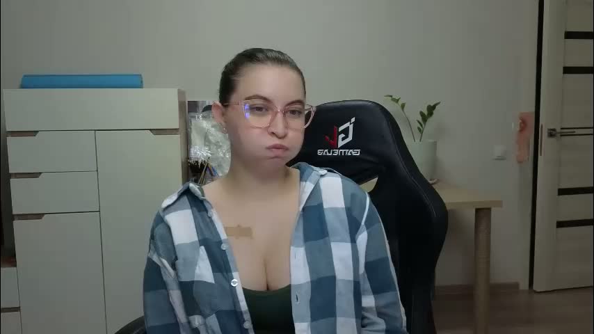 alice_________________________ Cam Model Chat March 22, 2026