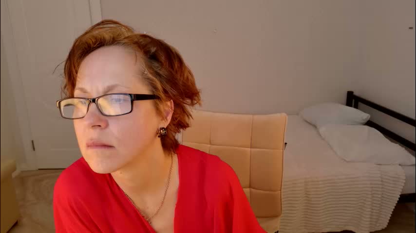 lioraweiss Cam Model Chat March 22, 2026