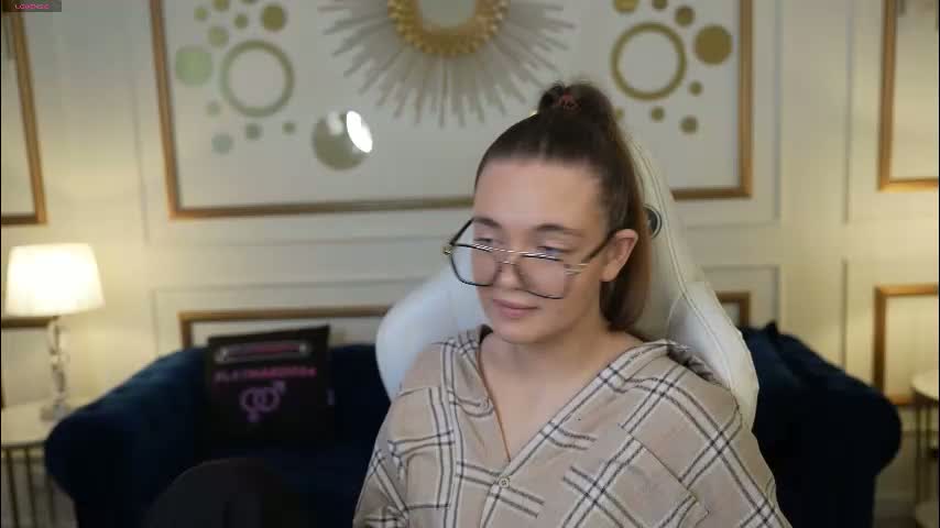 juicy_secrets_054 Cam Model Chat March 22, 2026