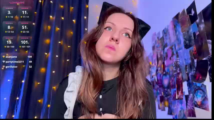 violettmo0n Cam Model Chat March 22, 2026