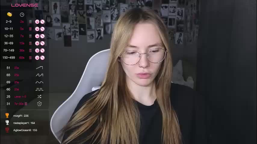 littlevildevil Cam Model Chat March 22, 2026