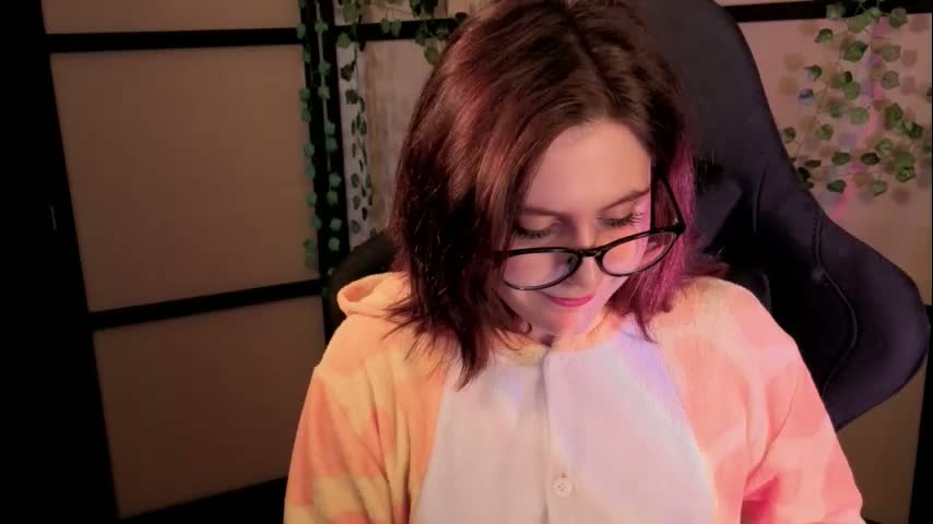 diana_floweri Cam Model Chat March 22, 2026