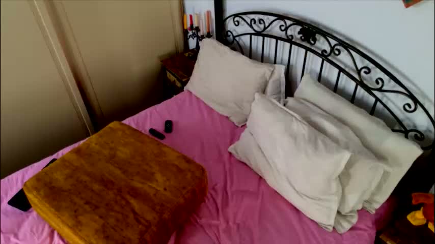 einneuesleben89 Cam Model Chat March 22, 2026