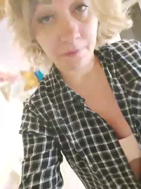 yuliia_3003 Cam Model Chat March 22, 2026