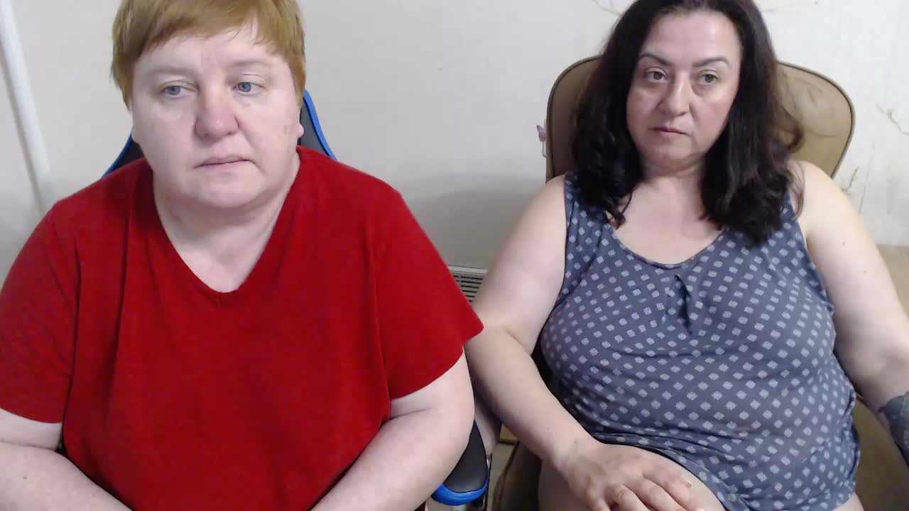 XMollyJaneEX Cam Model Chat March 22, 2026