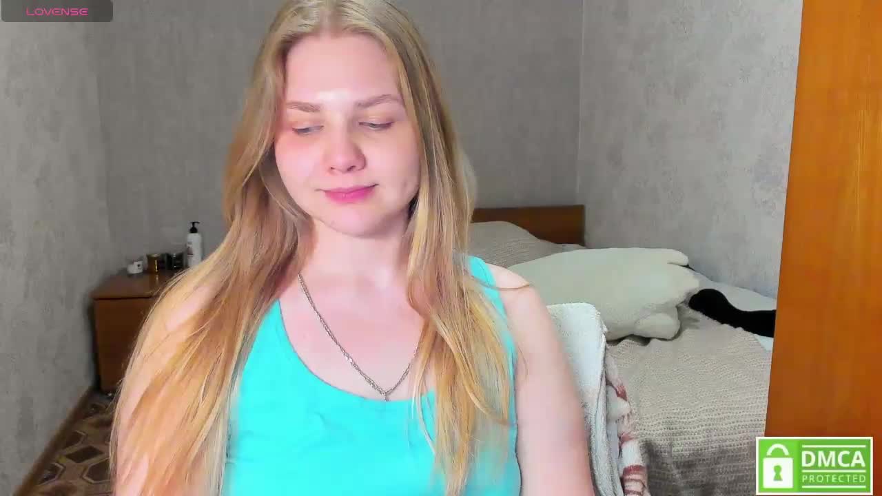 Emma-Frizea Cam Model Chat March 22, 2026