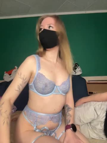 Sun-Moon Cam Model Chat March 22, 2026