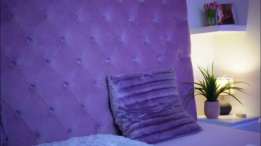 maiamini Cam Model Chat March 22, 2026