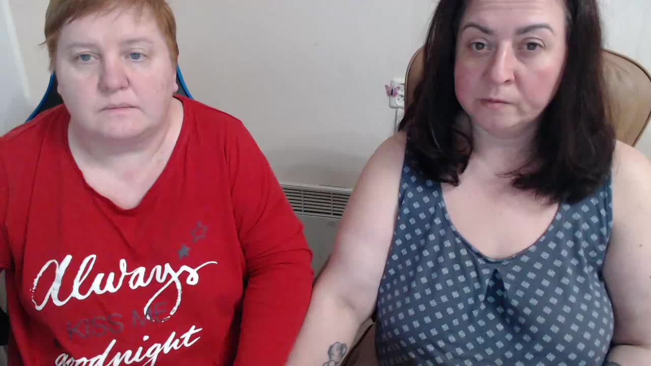 XMollyJaneEX Cam Model Chat March 22, 2026