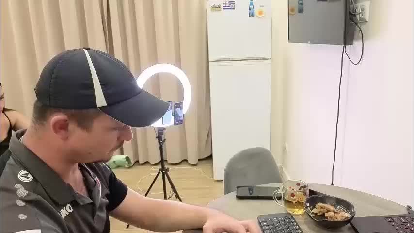 best_ass2000 Cam Model Chat March 22, 2026