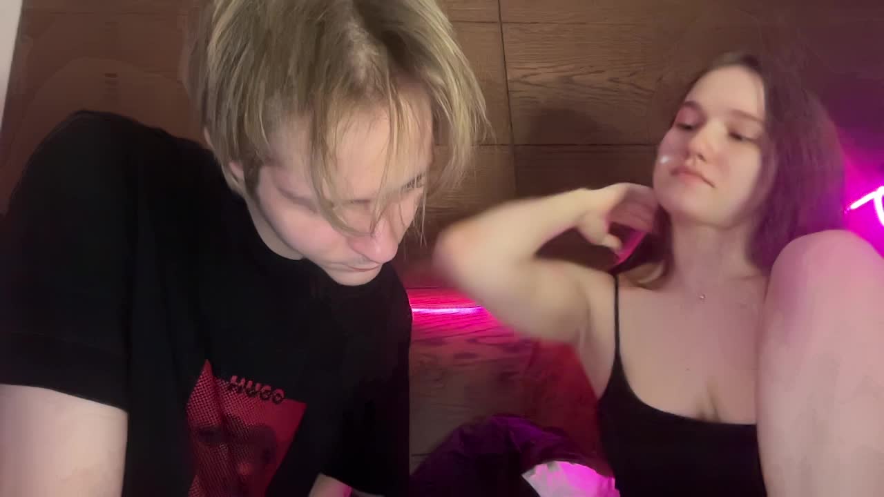 titsDestroy2007 Cam Model Chat March 22, 2026