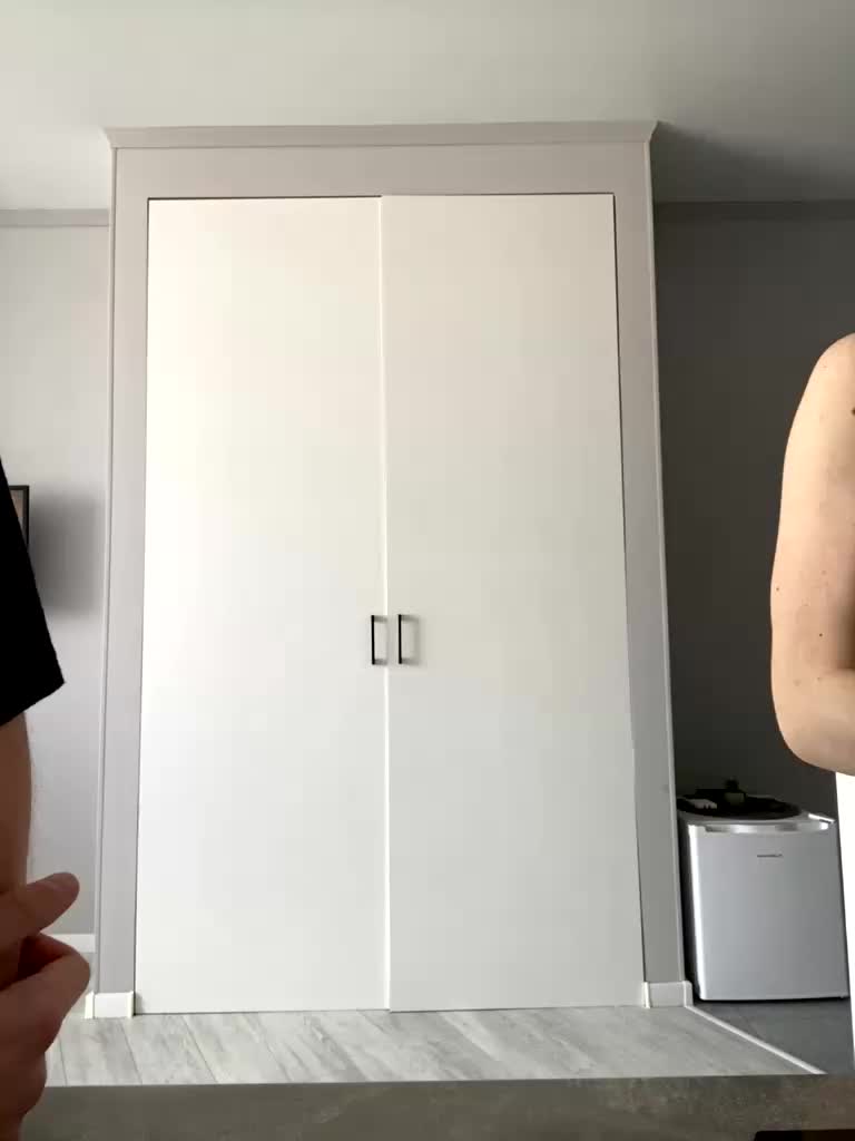 Room_of_love Cam Model Chat March 22, 2026