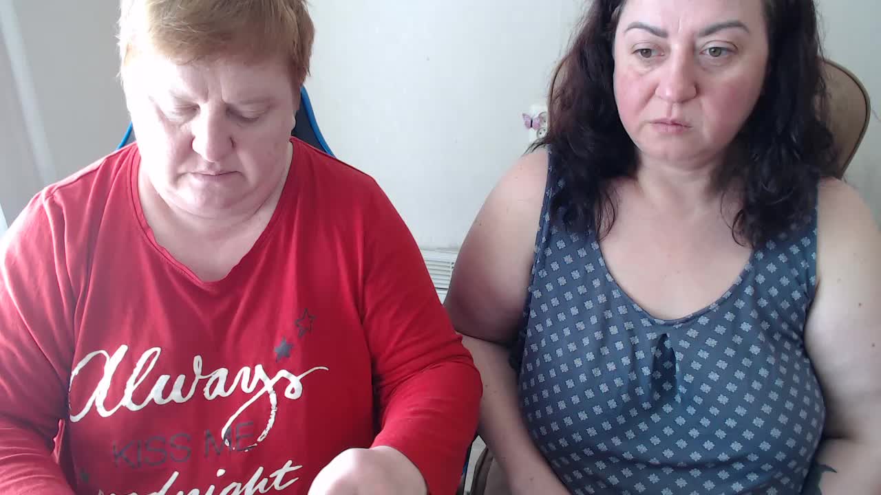 XMollyJaneEX Cam Model Chat March 22, 2026