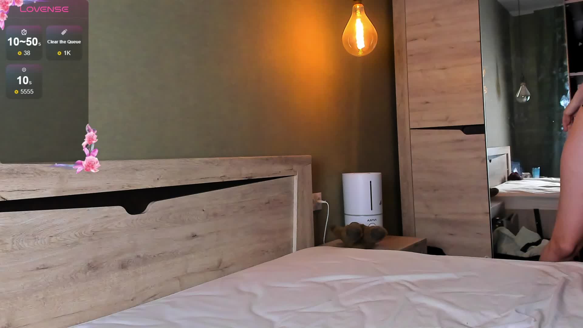 Dark-Willlow Cam Model Chat March 22, 2026