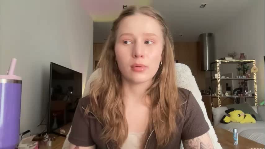 whoisalisa Cam Model Chat March 23, 2026